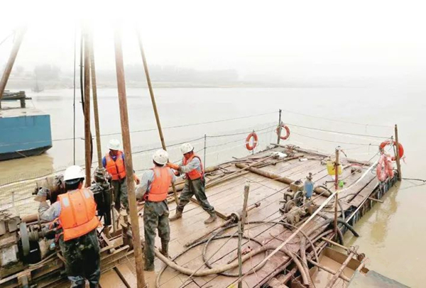 泺口浮桥处已进行河床详勘作业
