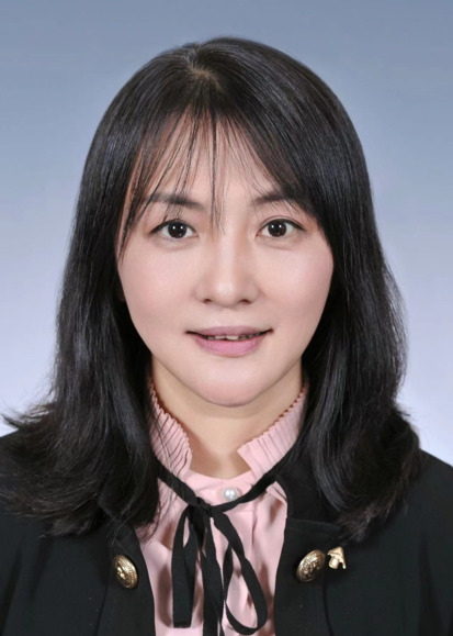 杨宏丽（二寸照片）.jpg
